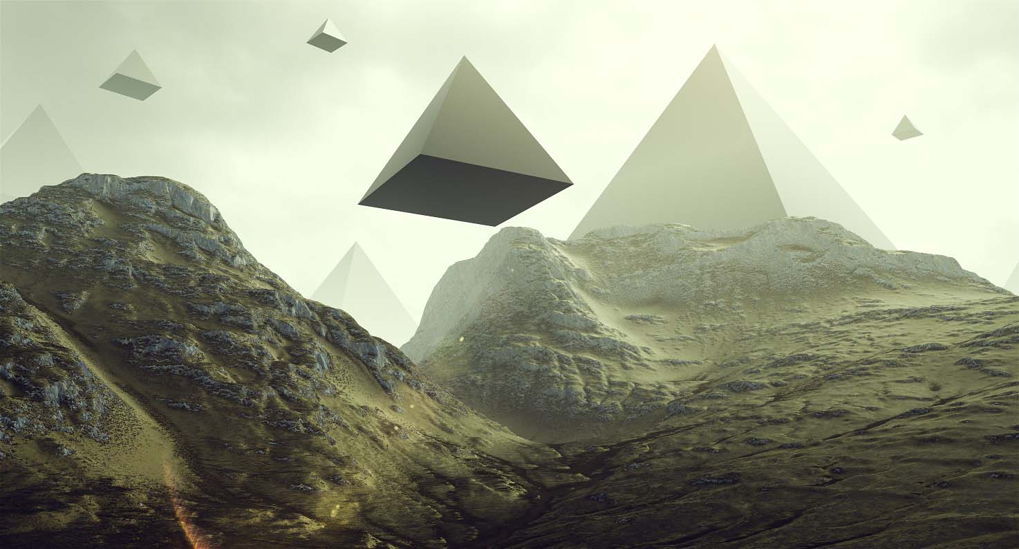 山に浮かぶピラミッド